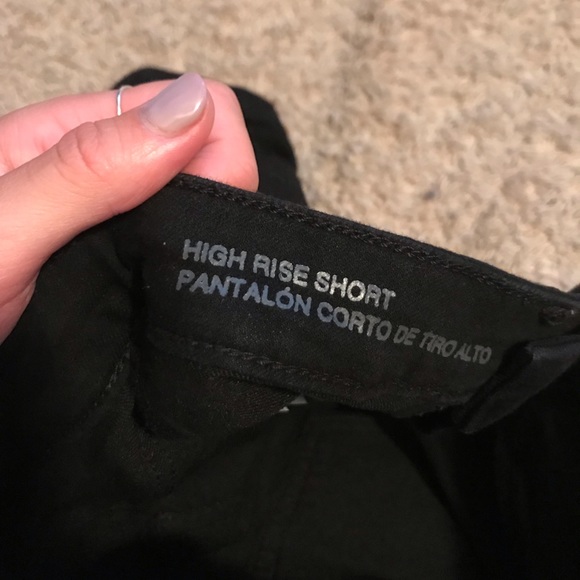 Black high rise jean shorts - Picture 3 of 6